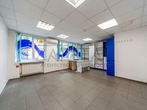комерційна за адресою Тараса Шевченка бульв., 38