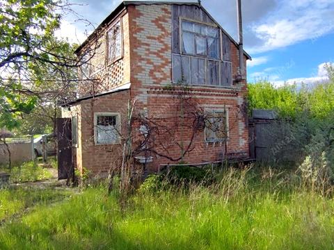 будинок за адресою центральна, 1