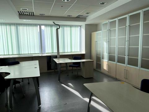 комерційна за адресою Дегтярівська вул., 52