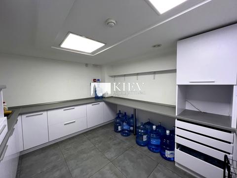 комерційна за адресою Саксаганського вул., 70А