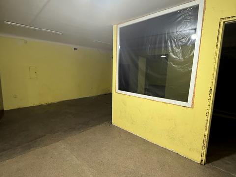коммерческая по адресу Камянская ул., 32