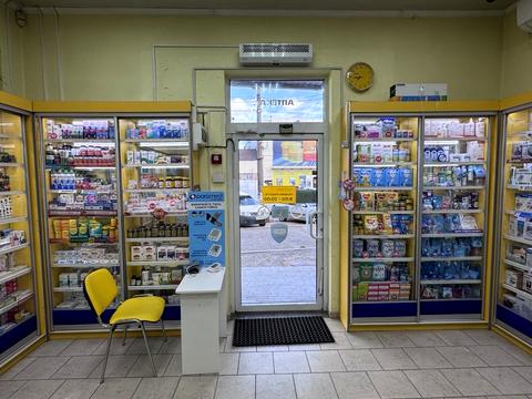 комерційна за адресою Покровська вул., 63