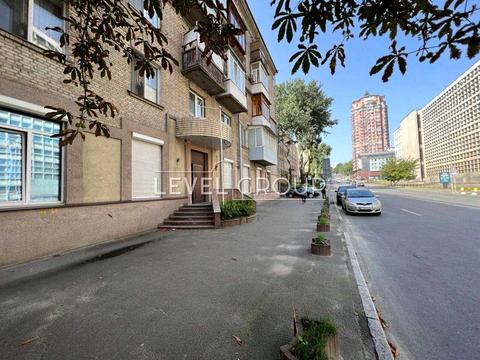 коммерческая по адресу Кловский спуск, 10