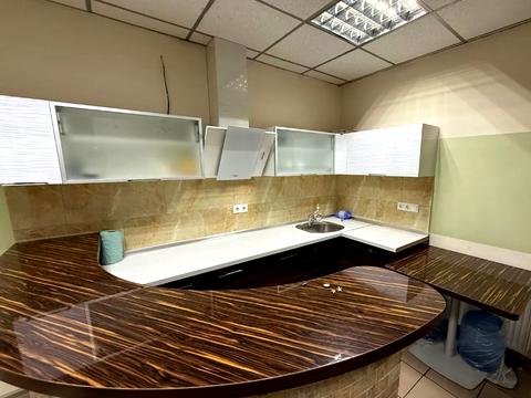 комерційна за адресою Дмитрівська вул., 75