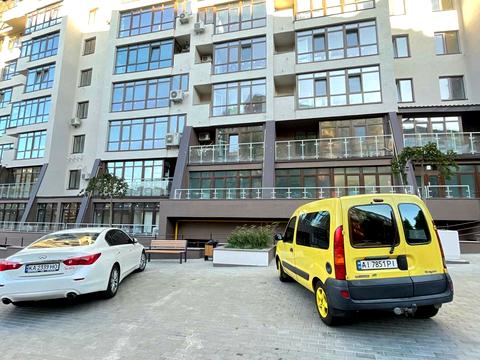 коммерческая по адресу Глибочицька, 13