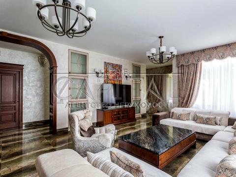 будинок за адресою Світанкова