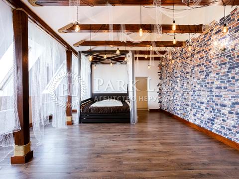 будинок за адресою Молодіжна вул.