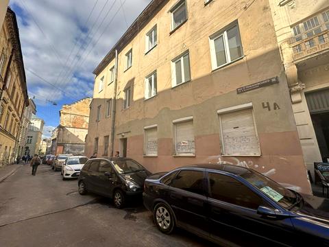 комерційна за адресою Остапа Нижанківського вул., 4а