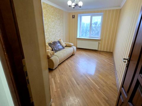 квартира за адресою Злуки просп., 3-Б