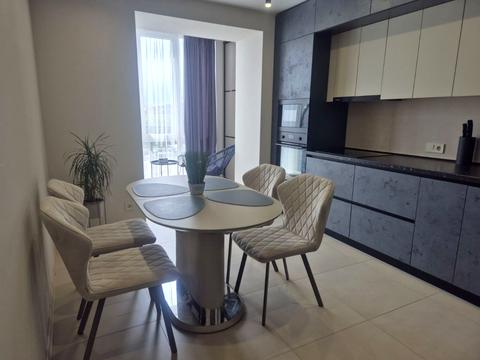 квартира за адресою Злуки просп., 45