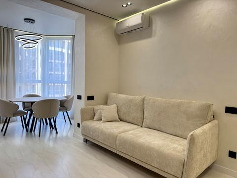 квартира за адресою Молодіжна вул., 10