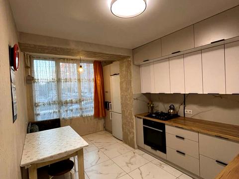 квартира за адресою вул. Арцеулова, 10
