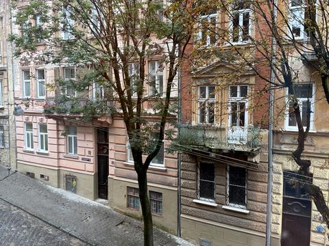 квартира за адресою Миколи Садовського вул., 5