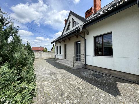 будинок за адресою с. Підрясне, Степана Бандери