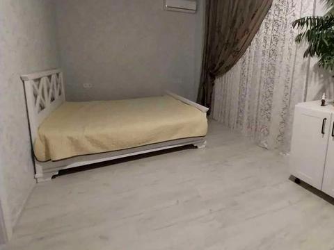 будинок за адресою Грушевського вул.