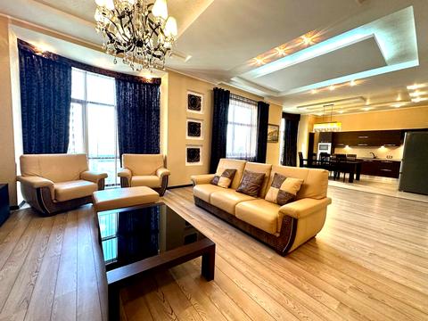 квартира по адресу Генуэзская ул., 1