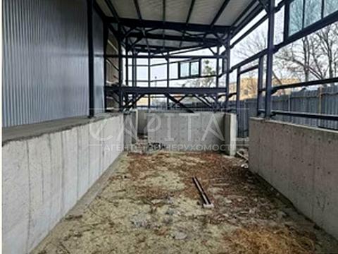 комерційна за адресою Пирогівський Шлях вул. (Червонопрапорна), 34