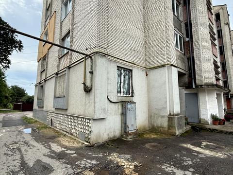 комерційна за адресою Дубно, Кондратюка, 2