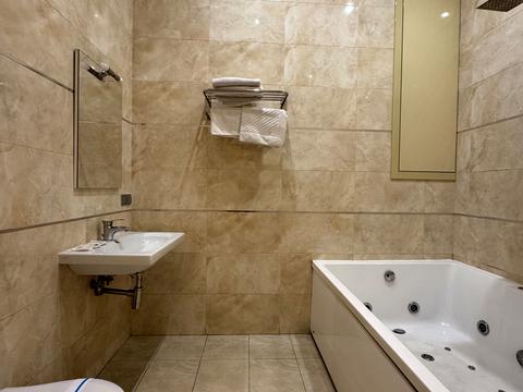 квартира за адресою Басейна вул., 12