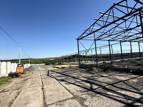 комерційна за адресою Центральна вул., 1