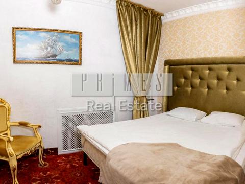 комерційна за адресою Велика Васильківська вул. (Червоноармійська), 5