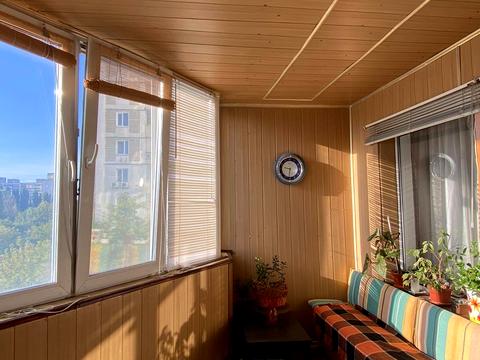 кімната за адресою Ревуцького вул., 11-Г