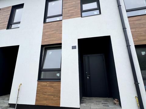 будинок за адресою Амосова вул.