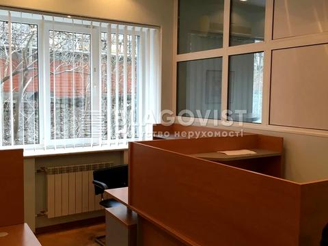 комерційна за адресою Банкова вул., 12