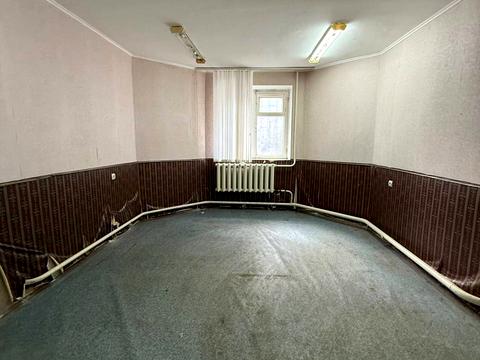 комерційна за адресою Леваневців вул., 10
