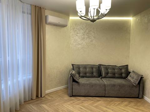 квартира по адресу Молодіжна ул., 4