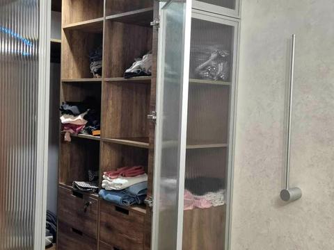 квартира за адресою Гімназійна набережна вул. (Червоношкільна набережна), 26