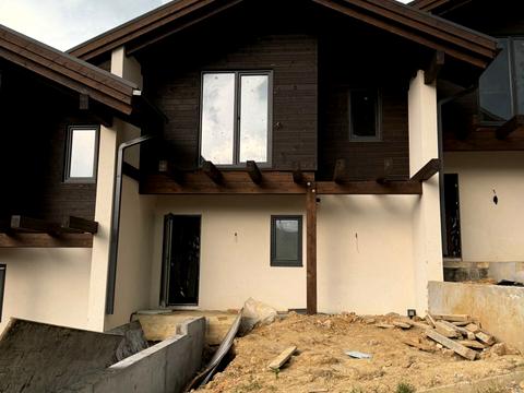 дом по адресу Карпатська, 1