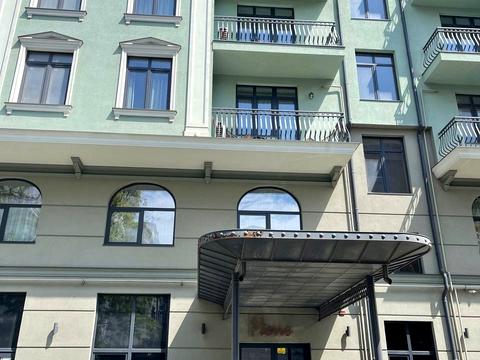 комерційна за адресою Успенський пров., 11