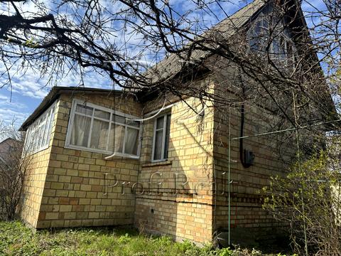 будинок за адресою 8 Озерна вулиця