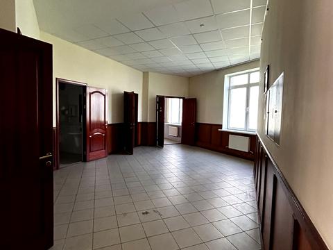 комерційна за адресою Євгена Коновальця вул. (Щорса), 36-Б