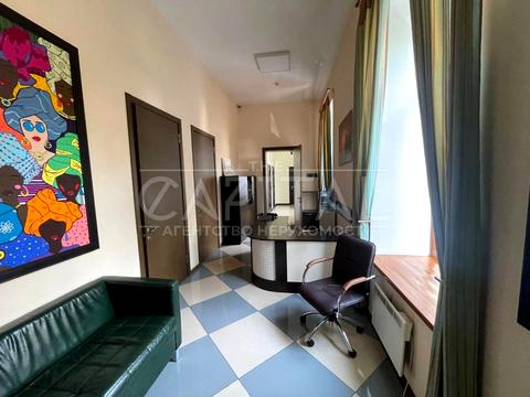 комерційна за адресою Жилянська вул., 97-А