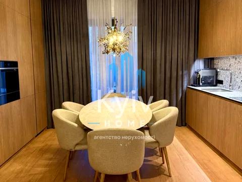 будинок за адресою Лугова вул.