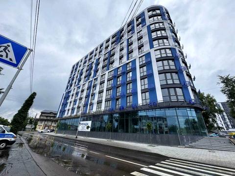 комерційна за адресою Центральна вул., 21-Б