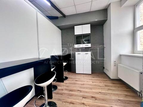 комерційна за адресою Сумська вул., 1