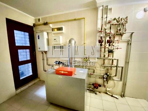 будинок за адресою Василя Сухомлинського вул.