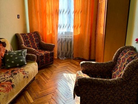 будинок за адресою Шкільна вул., 9