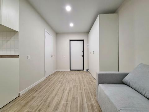 квартира за адресою Академіка Булаховського вул., 2