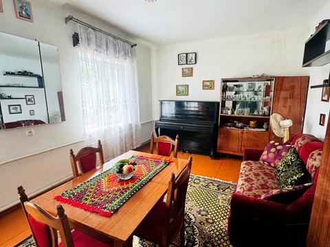 дом по адресу Молодіжна, 8
