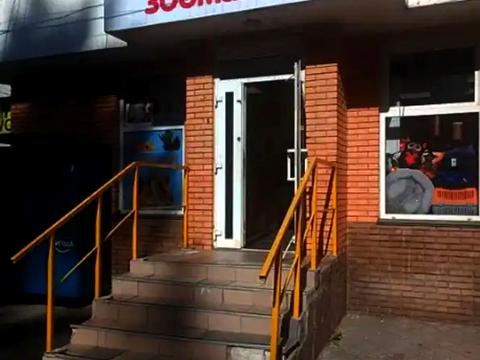 комерційна за адресою Слави бульв., 5