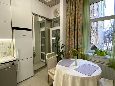 квартира по адресу Коновальца ул. (Энгельса), 10