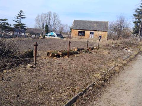 ділянка за адресою с. Новоставці, Центральна, 72