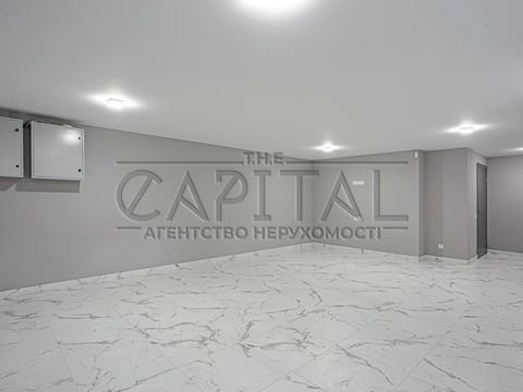 будинок за адресою Квітнева вул.