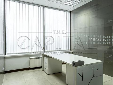 комерційна за адресою Саперно-Слобідська вул., 22