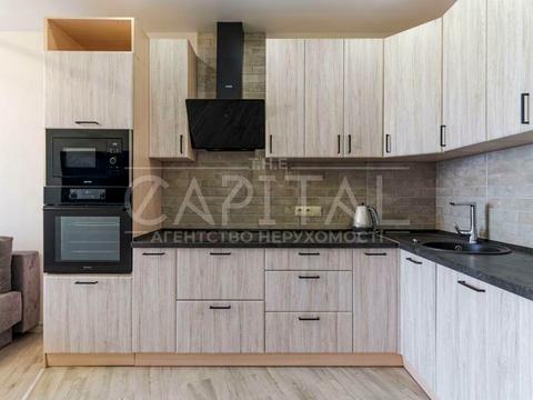 квартира за адресою Дніпровська набережна вул., 16