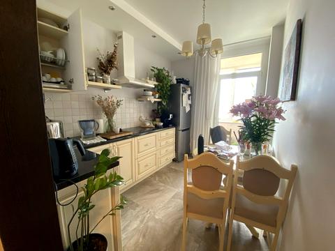 квартира за адресою Богатирська вул., 6-А